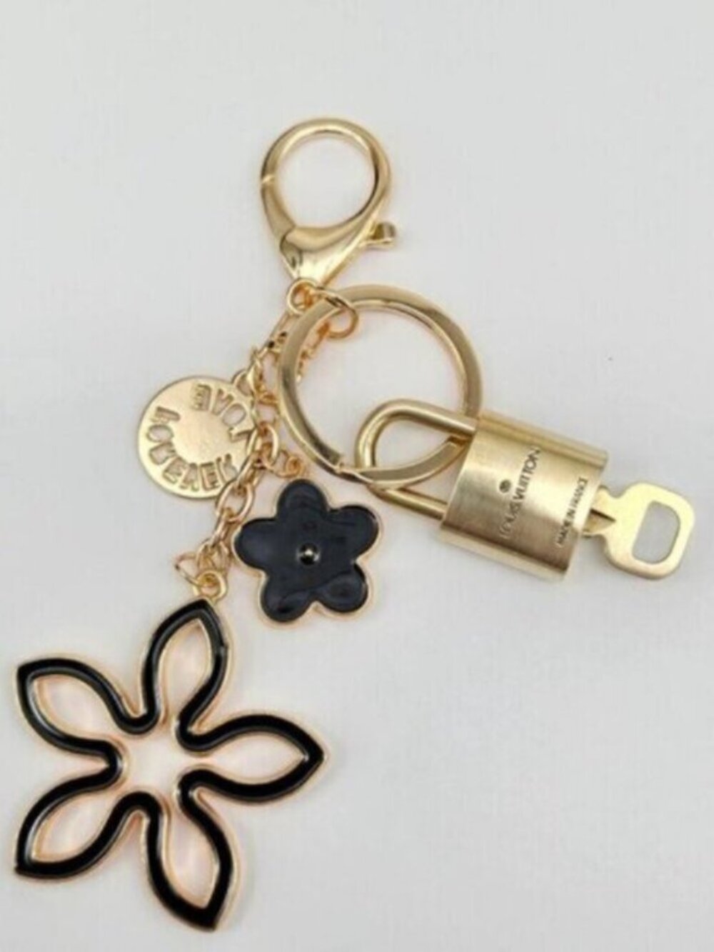 Authentic Louis Vuitton Gold Padlock 🔑 Unbranded Clover Keychain Bag Charm LV - Picture 10 of 12